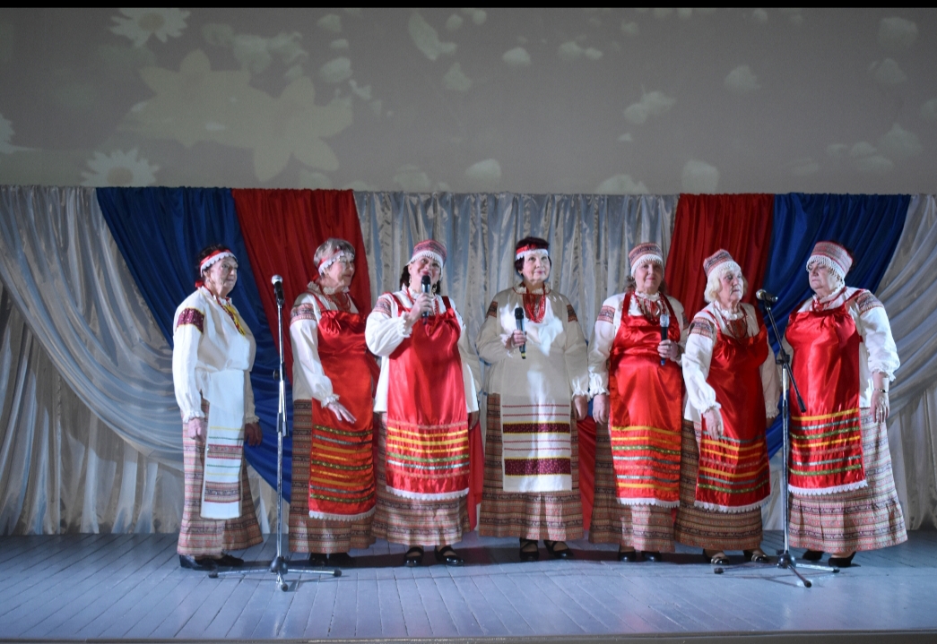 Праздничный концерт "Мир один на всех"