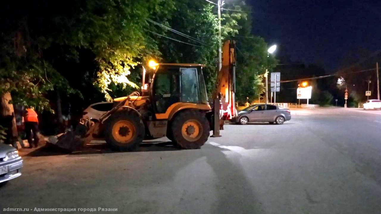 Спецтехника ночью выйдет на уборку дорог: список улиц