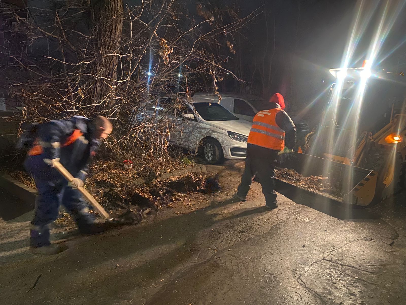 Ночью в Рязани работала коммунальная техника  