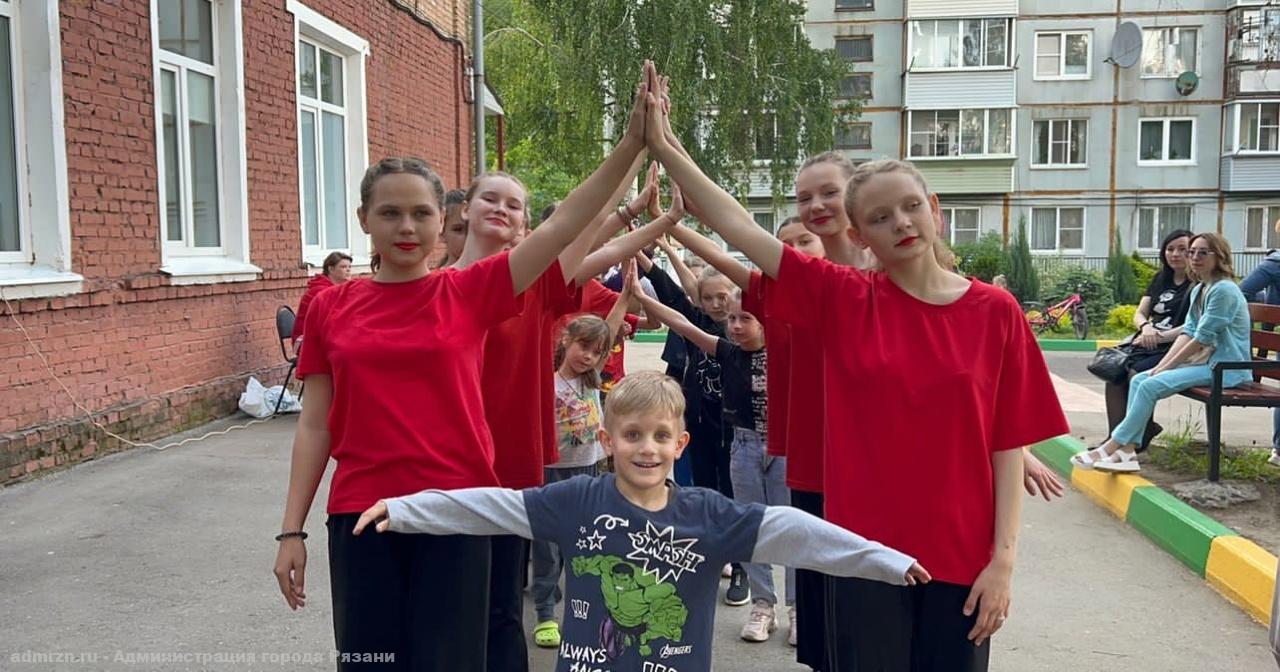 В Центре детского творчества «Стрекоза» прошел праздник «Народные забавы»