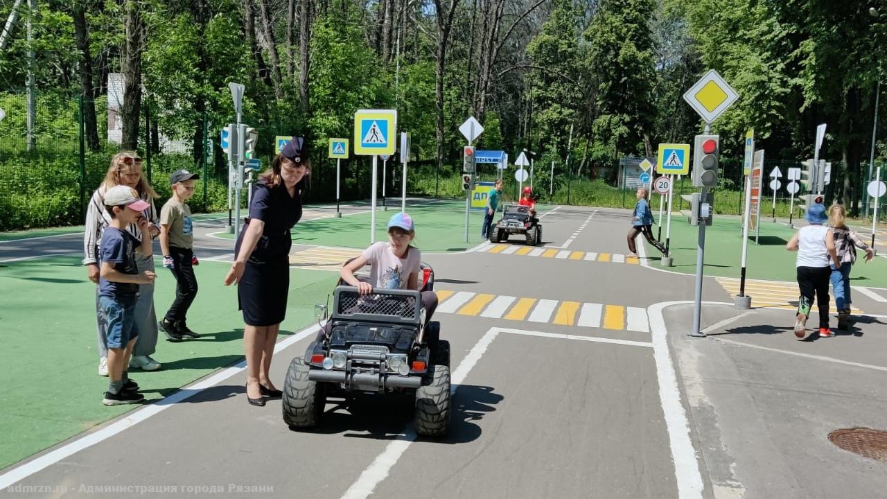 В День защиты детей в Детском автогородке проведена конкурсно-игровая программа «Юный пешеход»