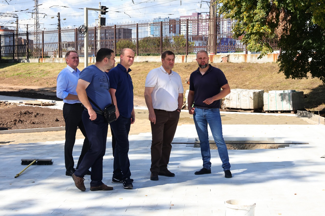Виталий Артемов провел традиционный объезд по городу