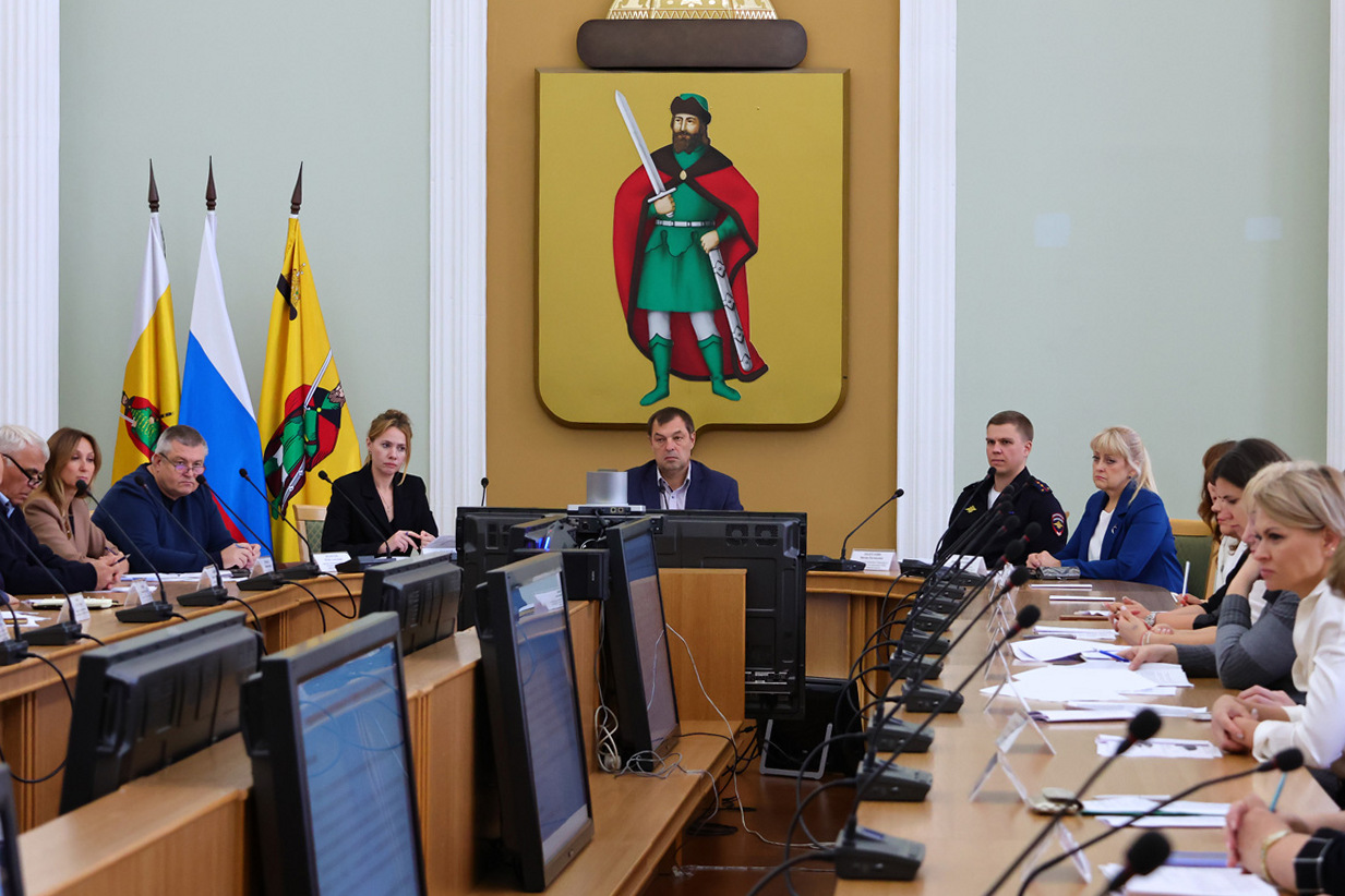 В администрации Рязани прошло заседание антинаркотической комиссии