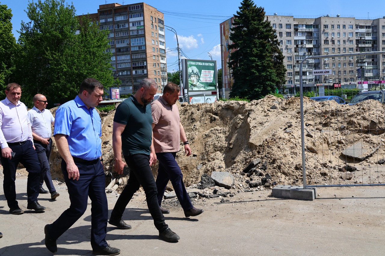 Виталий Артемов проконтролировал благоустройство сквера у вокзала «Рязань 2»