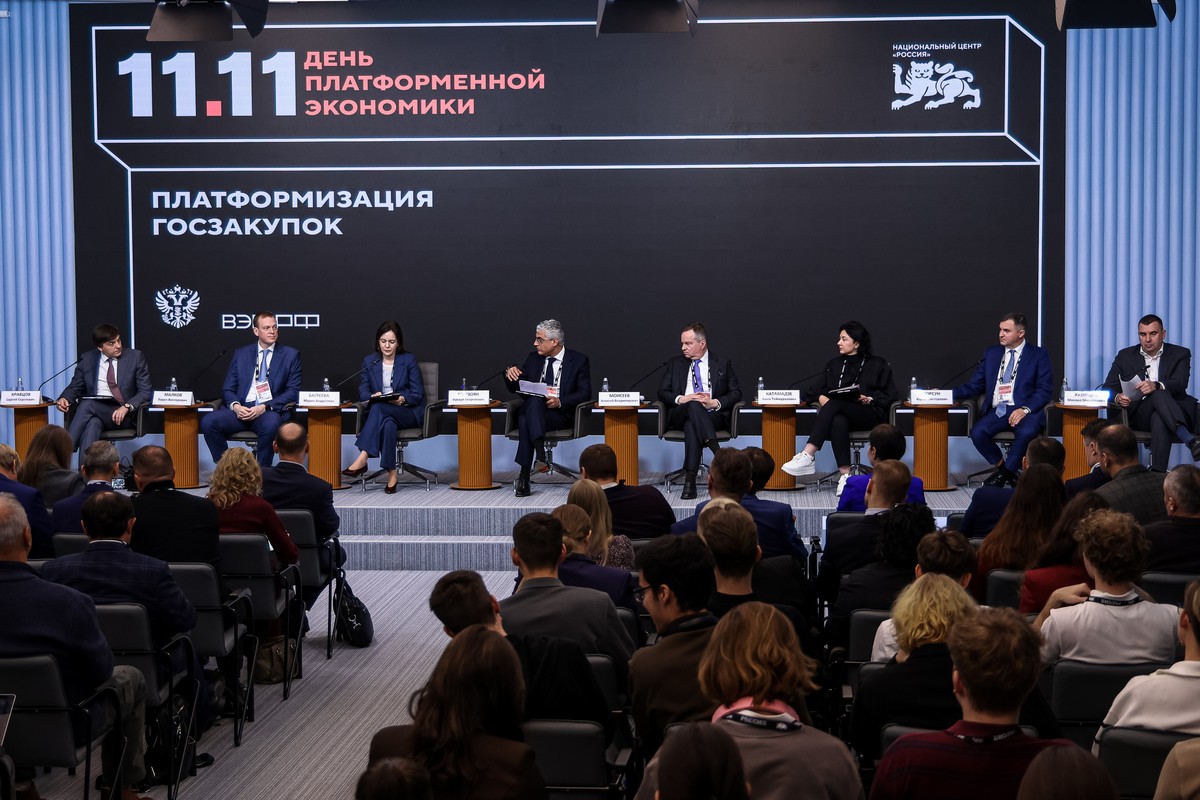 Павел Малков: В пилотном проекте по малым госзакупкам через цифровые платформы уже более 50 школ и колледжей Рязанской области