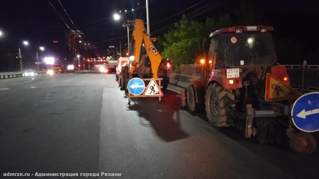 Спецтехника продолжит уборку дорог в круглосуточном режиме