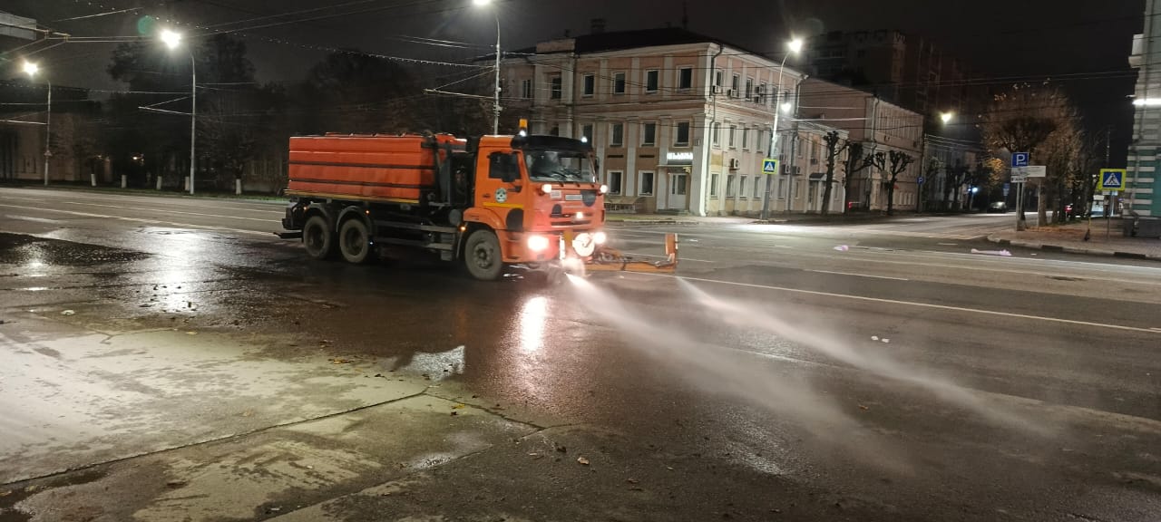 Ночью в Рязани работала спецтехника ДБГ 