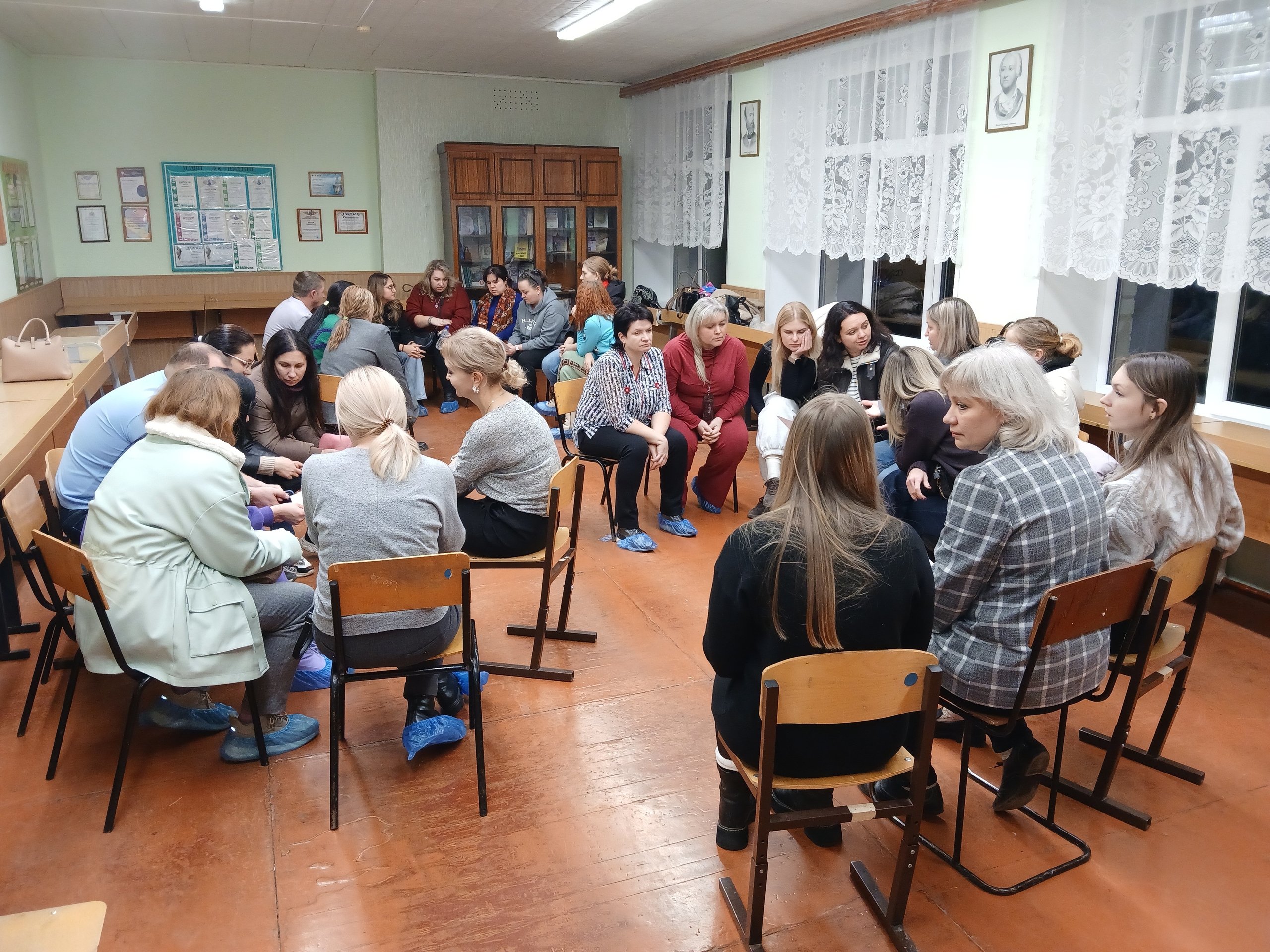 Рязанские родители обсудили способы противодействия буллингу в общеобразовательных учреждениях