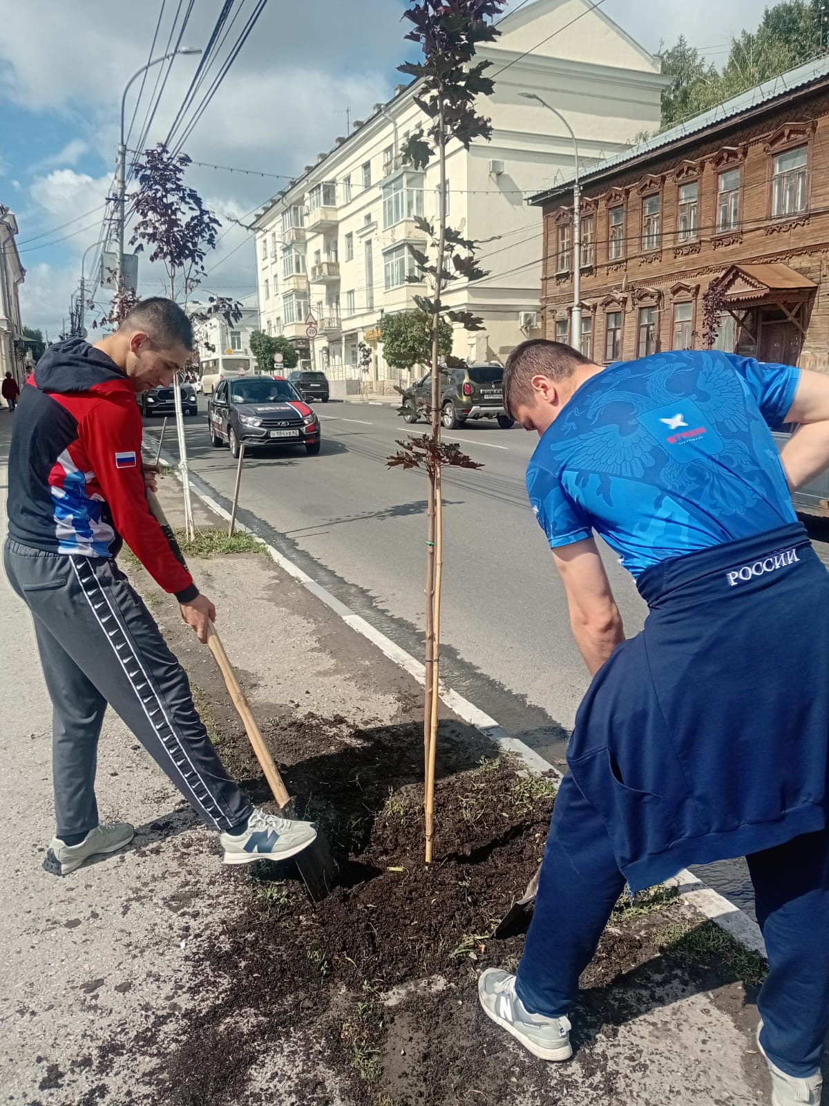 По инициативе Павла Малкова реализуется проект комплексного озеленения территорий города Рязани По инициативе Павла Малкова реализуется проект комплексного озеленения территорий города Рязани