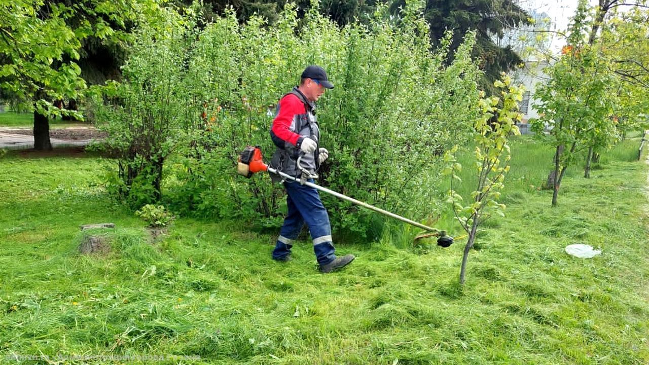 Уборка города продолжается в ежедневном режиме