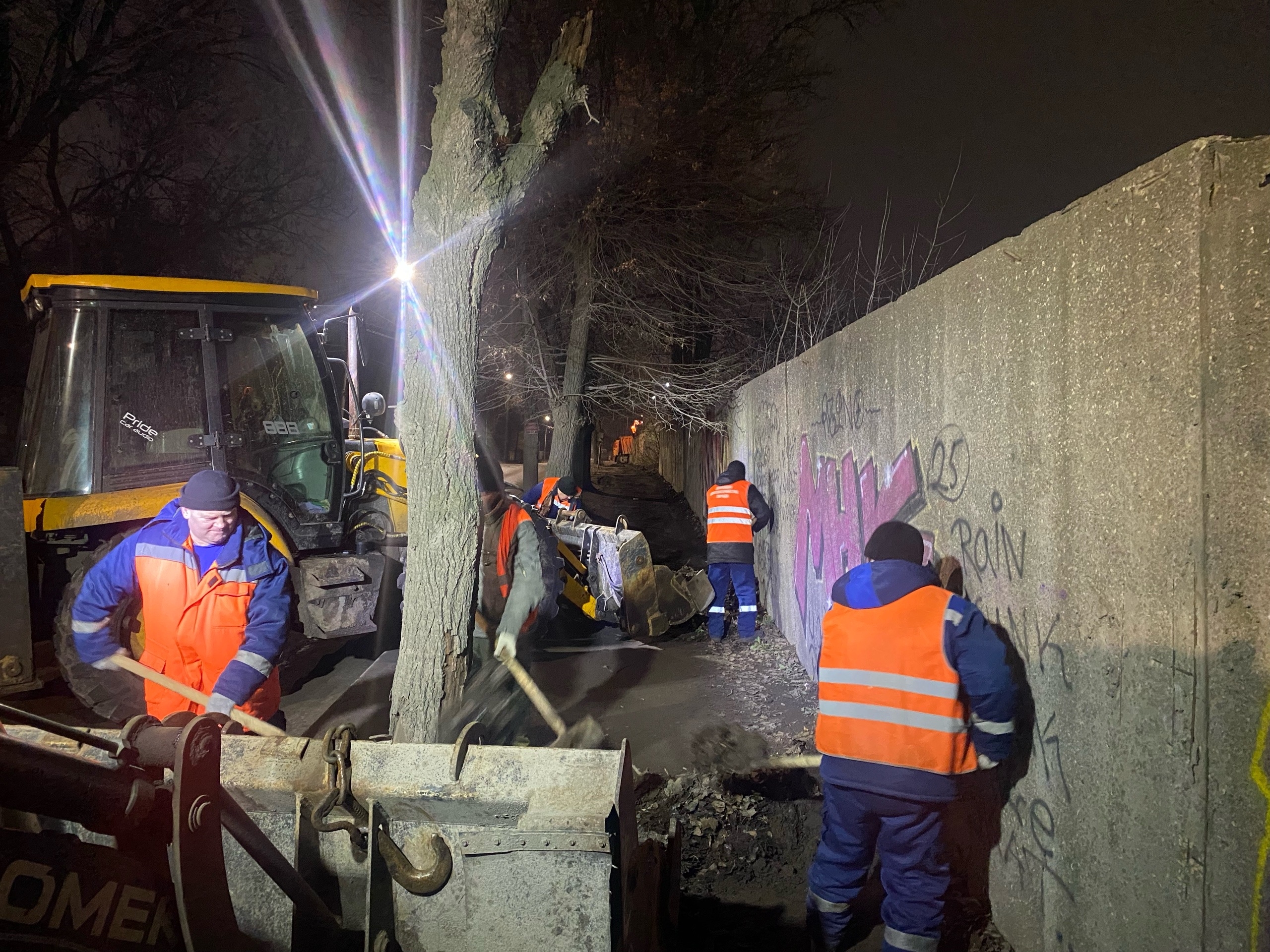 Ночью в Рязани работала спецтехника ДБГ