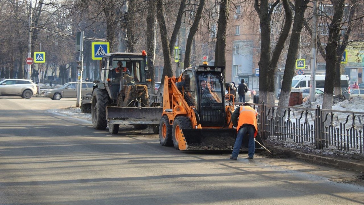 Продолжается месячник по благоустройству города