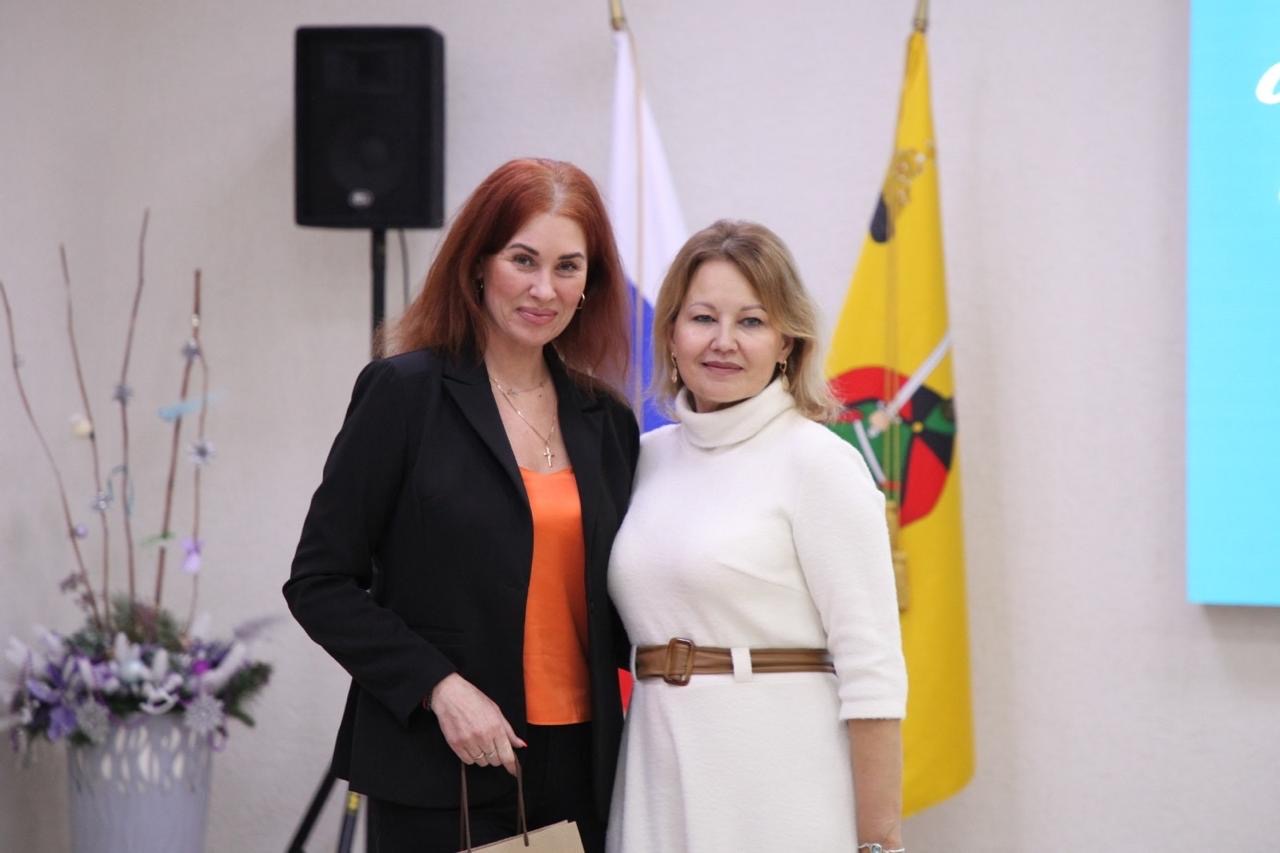 В библиотеке имени С.А. Есенина чествовали рязанских матерей 