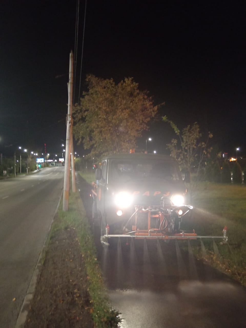 Ночью в городе выполнялась уборка