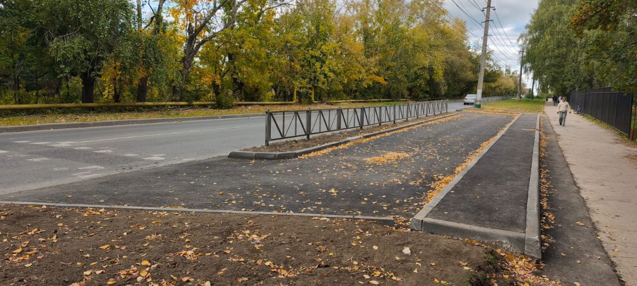 Виталий Артемов: Возле второго корпуса школы №56 на ул. Станкозаводской обустроен парковочный карман для безопасной посадки и высадки детей