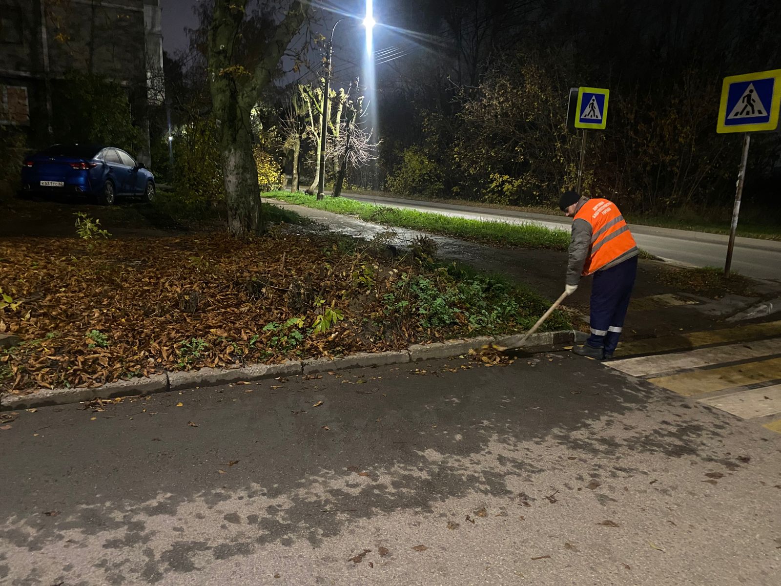 Ночью в городе работала спецтехника ДБГ