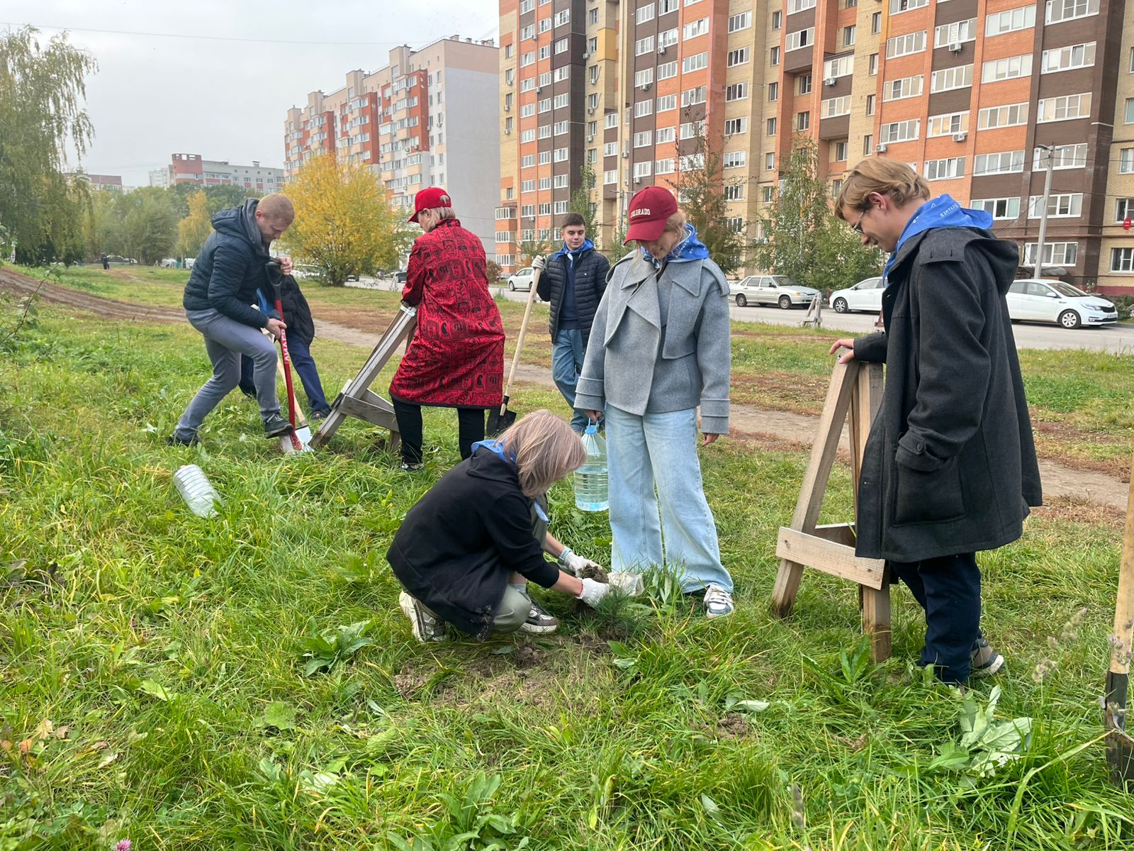 Активисты ТОС принимают участие в мероприятиях по озеленению города