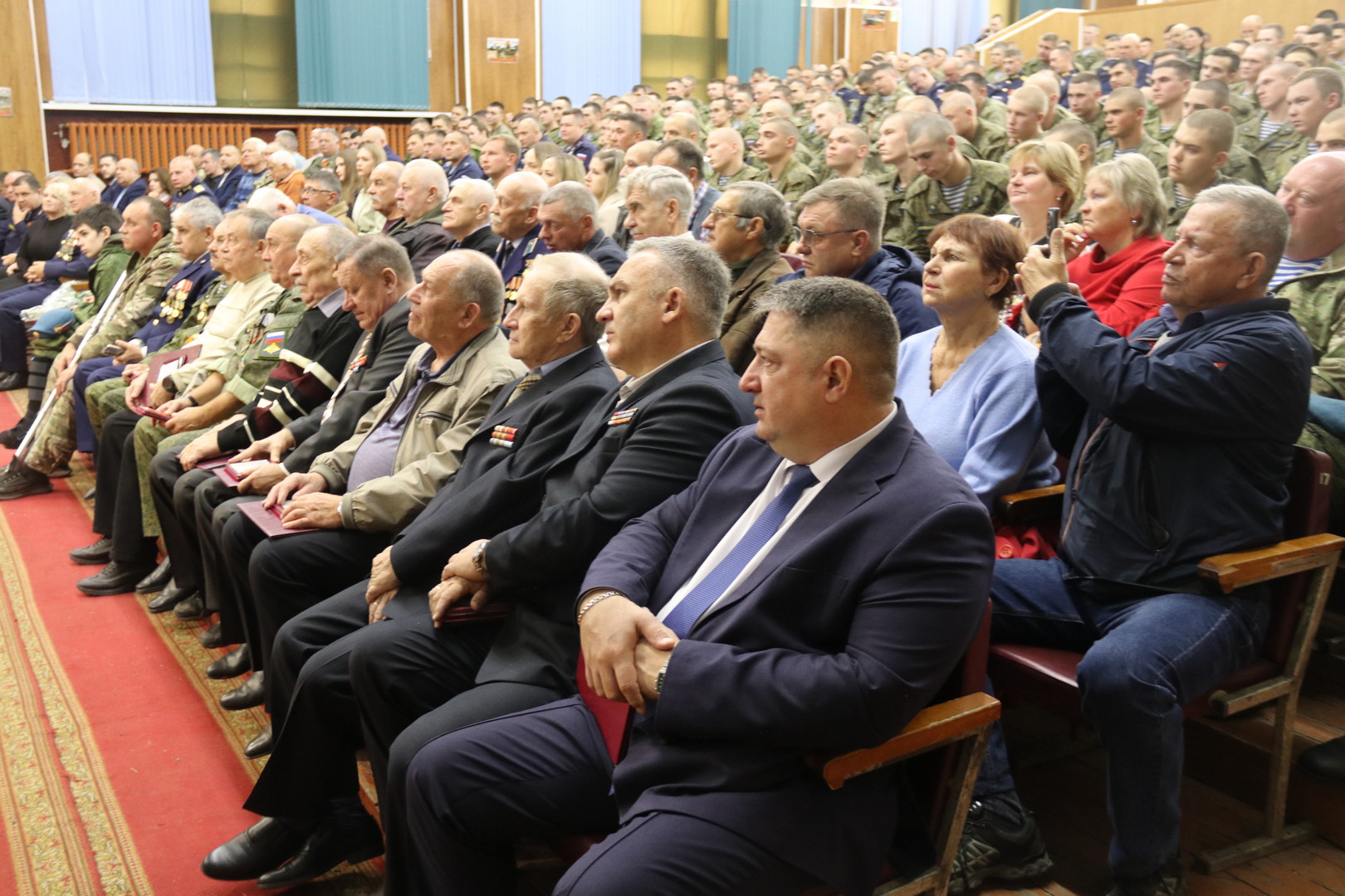 В Рязани отметили 77-летие 137 гвардейского парашютно-десантного полка